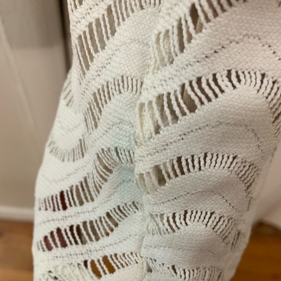 SOLD. Off white dress - Picture 4 of 4